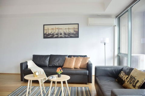 RiverView Spacious 3BR2Bath2Car WifiPoolGym Crown - Accommodation Gold Coast 0