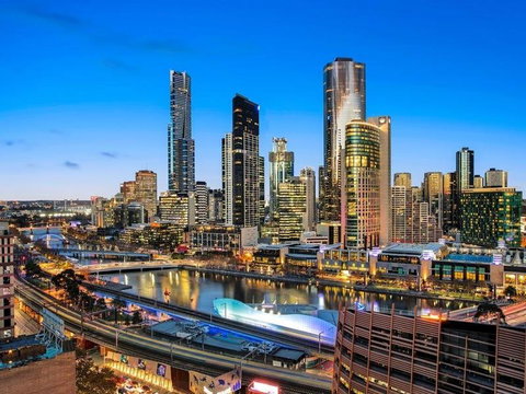 Riverview Suites By EdgeTrip - Accommodation Gold Coast 1