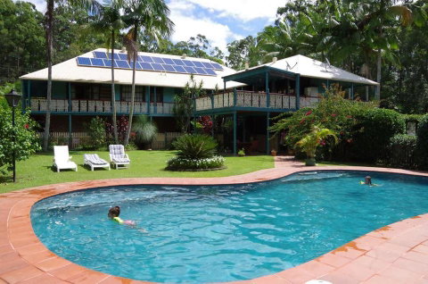 Riviera Bed & Breakfast - Accommodation Gold Coast 1
