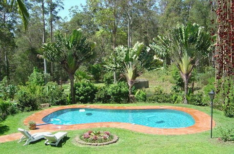 Riviera Bed & Breakfast - Accommodation Gold Coast 3