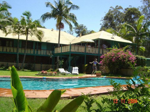 Riviera Bed & Breakfast - Accommodation Gold Coast 2