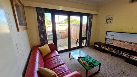 Rise N Shine - Affordable 50sqm Garden Apartment - Accommodation Gold Coast 2