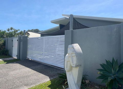 Relax At Trinity Beach Getaway, Blue Lagoon, Trinity Beach - Accommodation Gold Coast 1