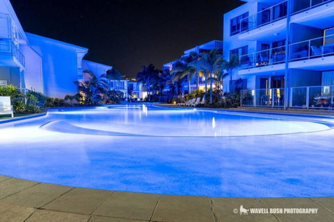 Sand Dunes Resort Stunning Beachfront Apartment - Accommodation Gold Coast 0