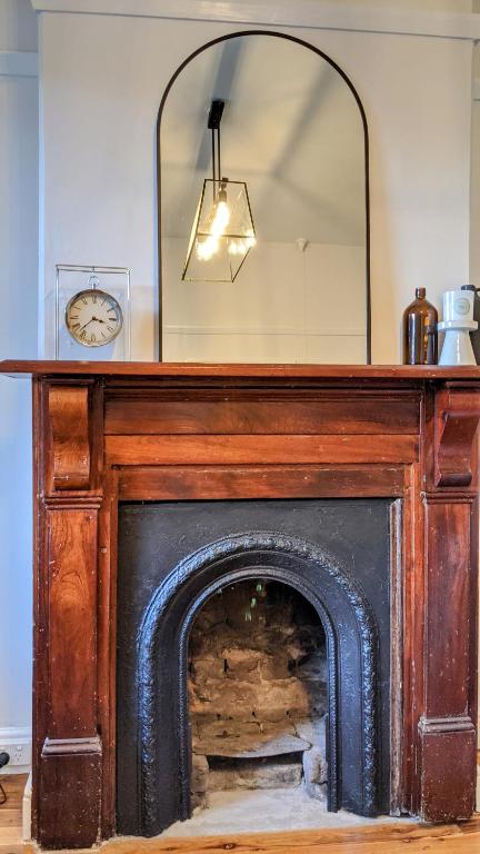 Roseland Cottage - CBD Heritage - Accommodation Gold Coast 1