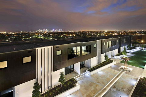 Ruckers Hill Northcote Penthouse - Accommodation Gold Coast 1