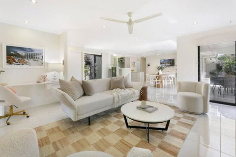 Riviera Road Miami - 4BRM Dual Villa - Gold Coast 4U 0