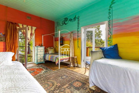 Robbie Burns Hotel Wyndham - Accommodation Gold Coast 1