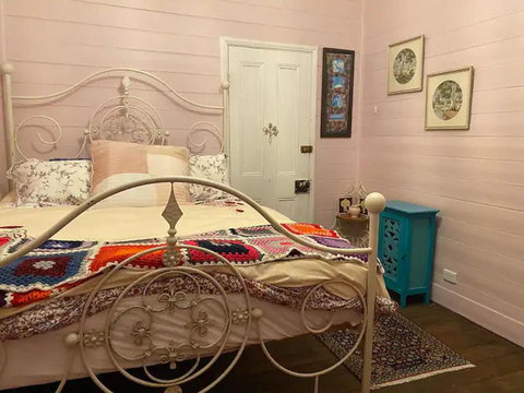 Robbie Burns Hotel Wyndham - Accommodation Gold Coast 2