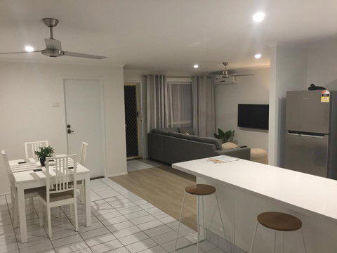 Robin Joy - Accommodation Gold Coast 3