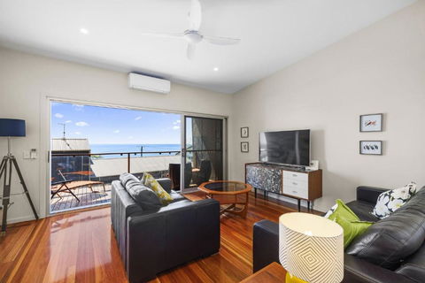 Rock Ledge - Gold Coast 4U 2