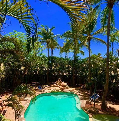 Roey Backpackers And Party Bar - Gold Coast 4U 1