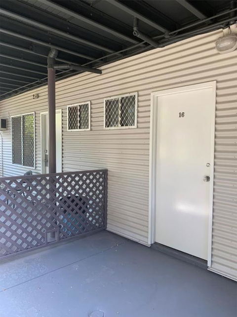 Roey Backpackers And Party Bar - Gold Coast 4U 2