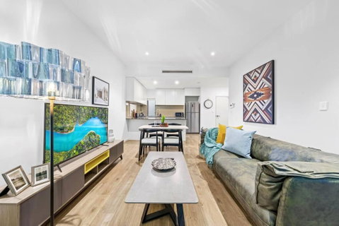Rooftop 2 Bed Apt With Terrace At Newtown - Accommodation Gold Coast 0