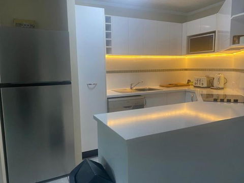 ROOFTOP APARTMENT AT MARINA TERRACES - Accommodation Gold Coast 2