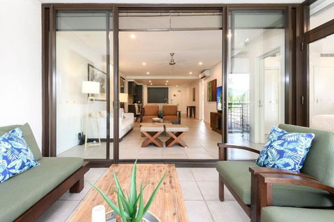 Rooftop Tranquility At Stunning Temple Resort - Accommodation Gold Coast 1