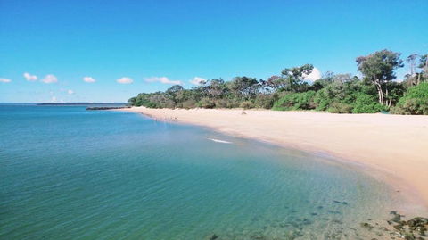 Rosalynda- Luxury Beachfront 3 BR Townhouse - Accommodation Gold Coast 2
