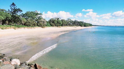 Rosalynda- Luxury Beachfront 3 BR Townhouse - Accommodation Gold Coast 1