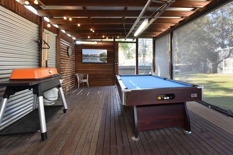 Rose Cottage Studio Romantic Or Solo Getaway. Spa, Games Room - Gold Coast 4U 3