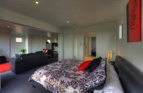 Rosebank Cottage Collection - Accommodation Gold Coast 1