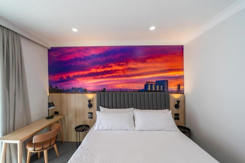 Royal Hotel-Motel - Accommodation Gold Coast 0