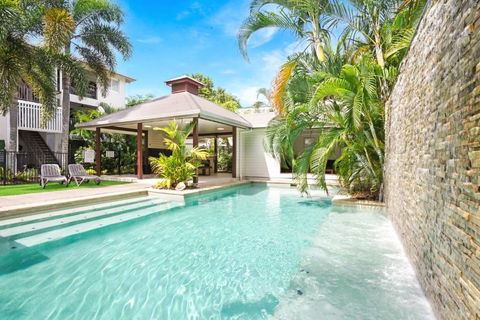 Royal Pavilions 8 - Accommodation Gold Coast 0