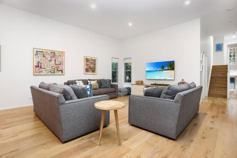 Russell Street Retreat - Accommodation Gold Coast 2