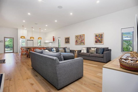 Russell Street Retreat - Accommodation Gold Coast 0