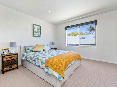 RYE/BLAIRGOWRIE FAMILY ENTERTAINER.. - Accommodation Gold Coast 1