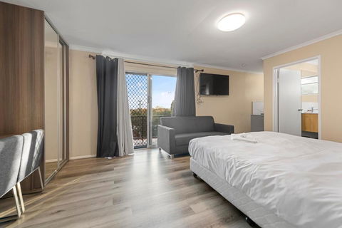 S1 Motel - Accommodation Gold Coast 3