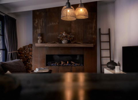 SABLE MAE Luxury Rustic Ranch - Accommodation Gold Coast 2
