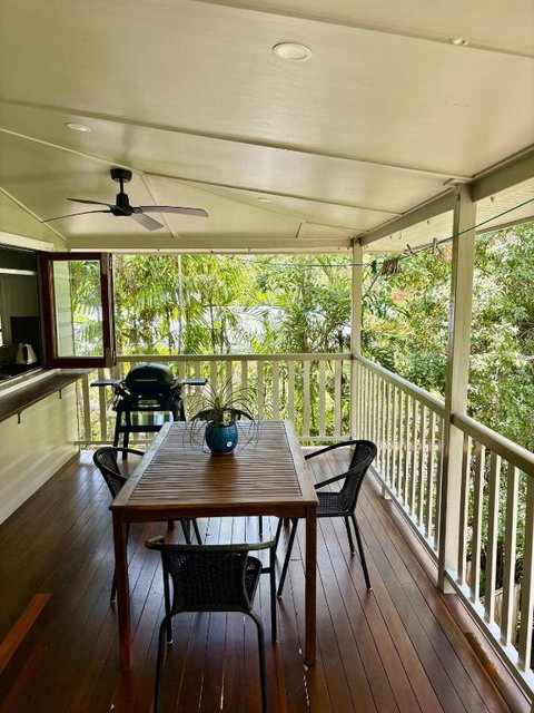 Sage House - 1 Gold Coast 2