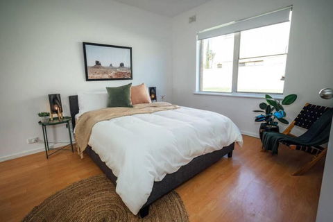 Sahara On AnzacClose - Gold Coast 4U 0