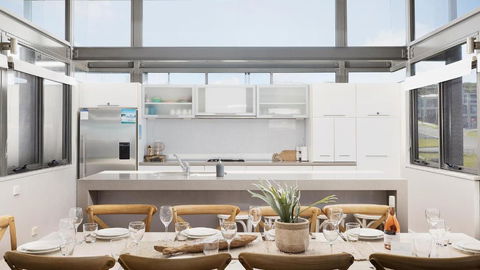 Sails On The Beachfront - Exclusive Seaside Home - Accommodation Gold Coast 3