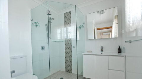 Salt Water Villa Bermagui Four Bedroom Central Location With Wifi - Gold Coast 4U 3