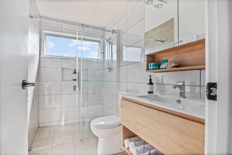 SALTAIR Beach House Right In Town - Accommodation Gold Coast 3