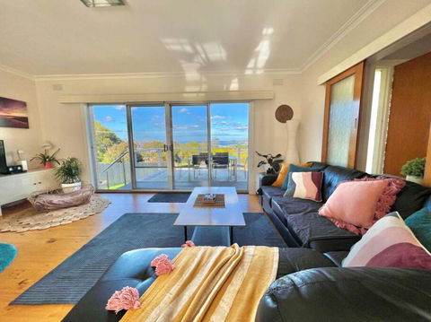 Saltwater Haven - Pets Welcome. Wifi. Amazing View - Accommodation Gold Coast 1