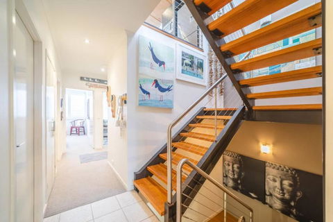 Saltwater 5 - Sleeps 8 - Close To Main Beach - Accommodation Gold Coast 2