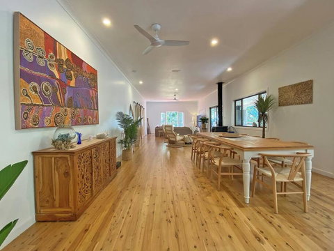 Salty Beach - Accommodation Gold Coast 2