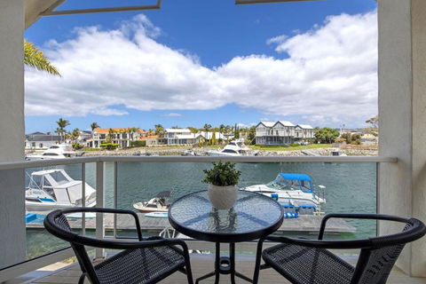 Salty Views - 1 Gold Coast 3