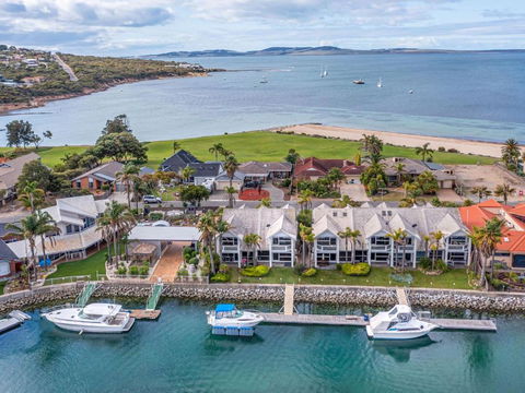 Salty Views - 1 Gold Coast 1