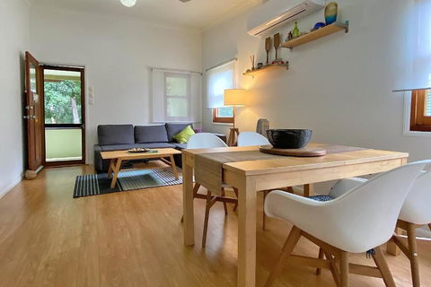 SALTYS AMITY POINT - Accommodation Gold Coast 3