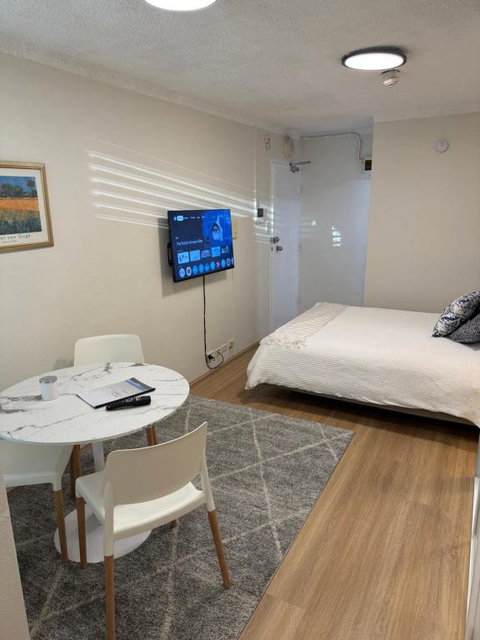 Sam The Central Studio - Accommodation Gold Coast 1