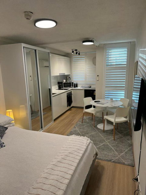 Sam The Central Studio - Accommodation Gold Coast 0