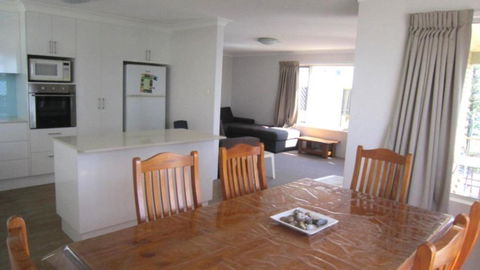 San Marino Unit 7 - Accommodation Gold Coast 2