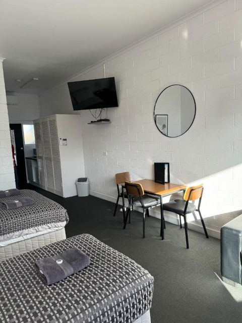 San Remo Hotel Motel - Gold Coast 4U 3