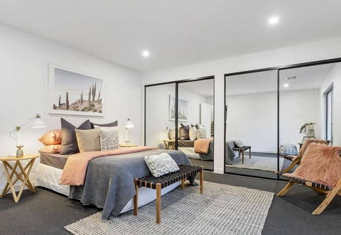 Sanary A Modern Beach Home In Martha Cove - Accommodation Gold Coast 1