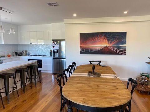 Sanary A Modern Beach Home In Martha Cove - Accommodation Gold Coast 2