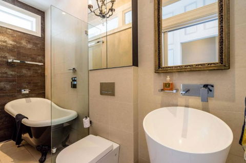 Sanctuary At The Rocks - Accommodation Gold Coast 3