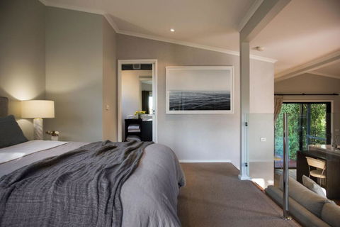 Sanctum - Accommodation Gold Coast 3